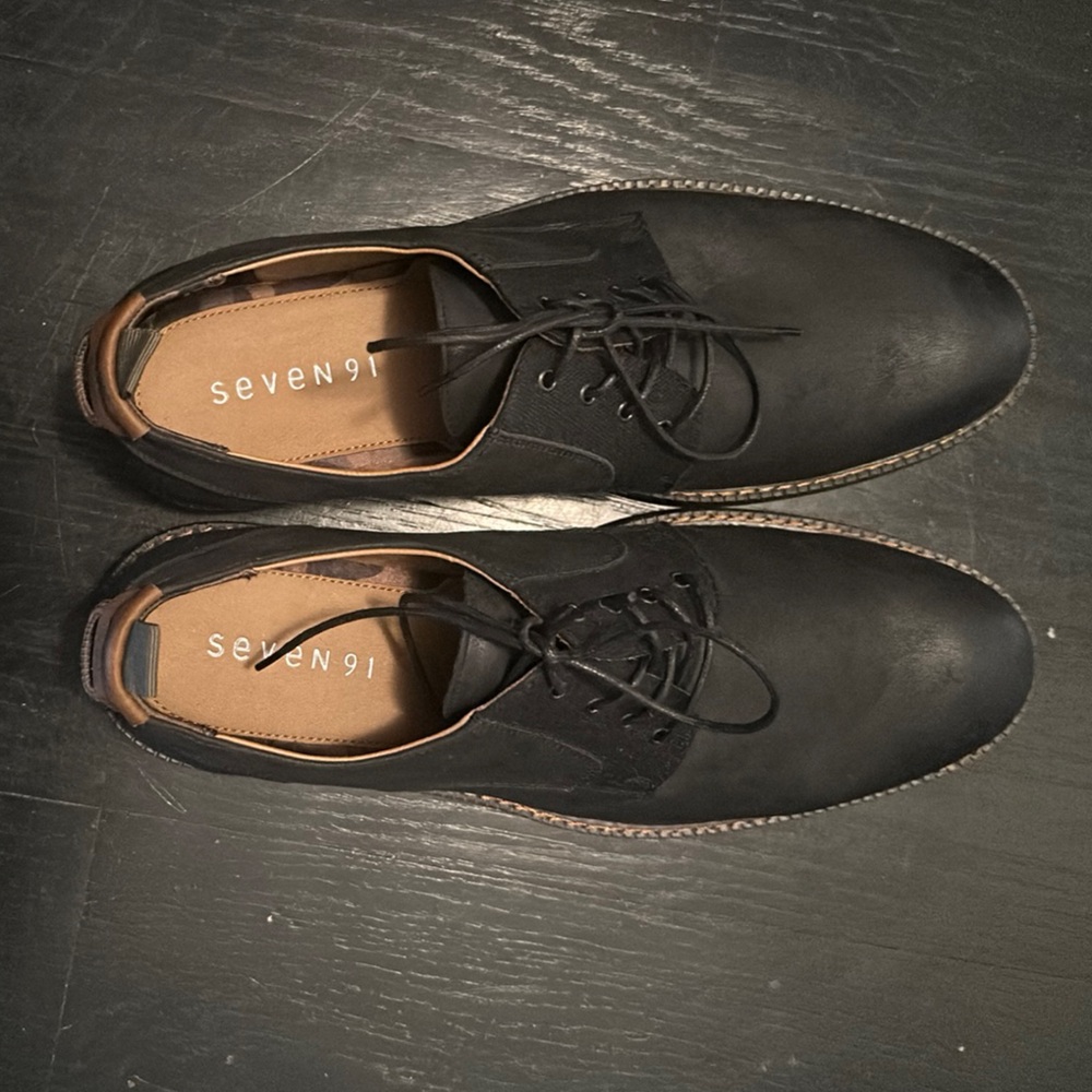 Black Leather Oxford Shoes Classic Design